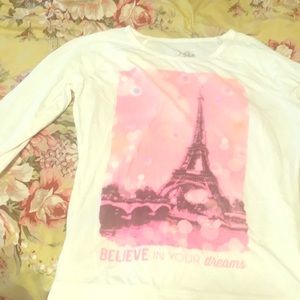 i’m selling a unused justice shirt!